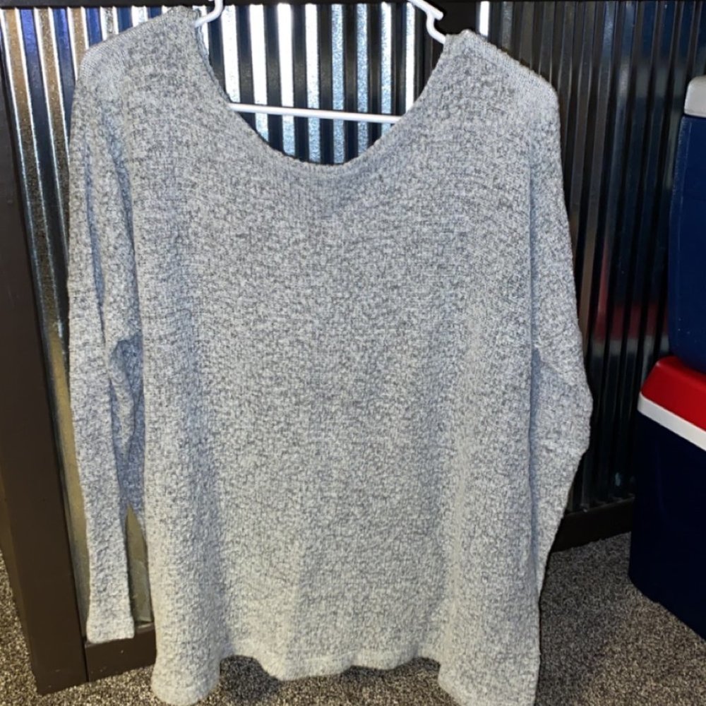 Gray Piko Sweater